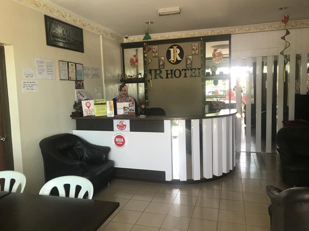 Jr Hotel Sitiawan Eksteriør billede