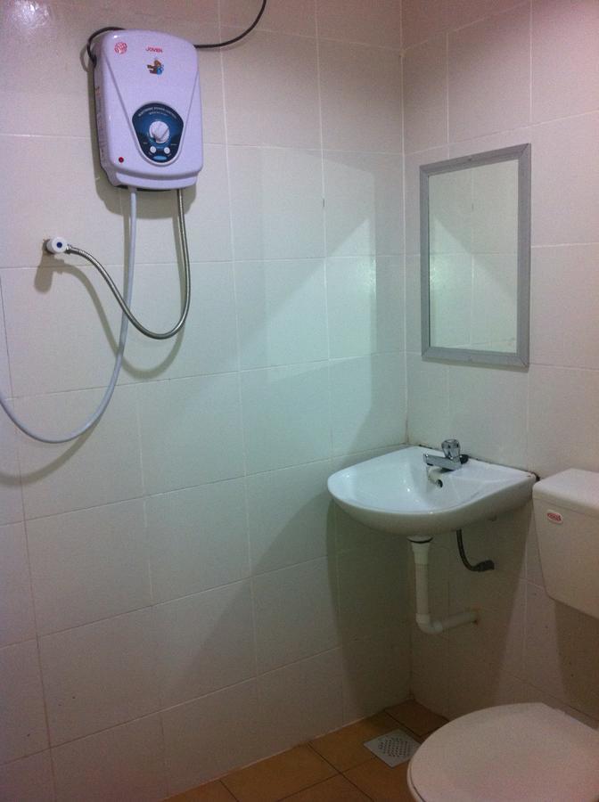 Jr Hotel Sitiawan Eksteriør billede